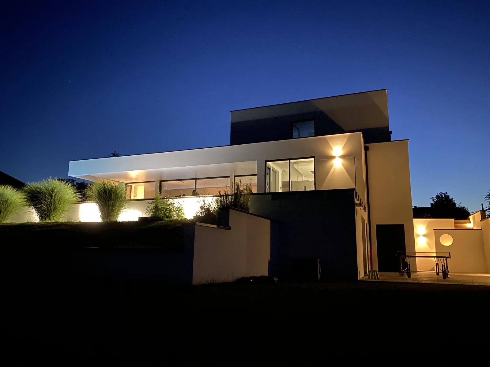 Space Contemporary villa with terrace - 4