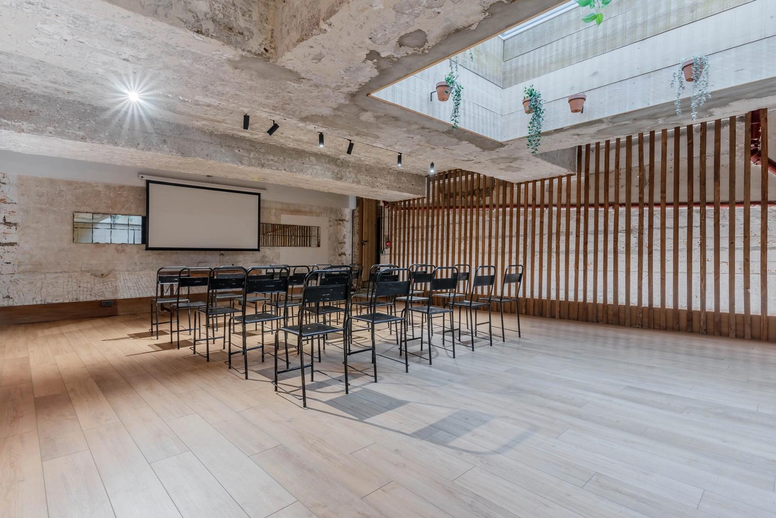 Meeting room in Magnificent concept store/resto - Batignolles - 0