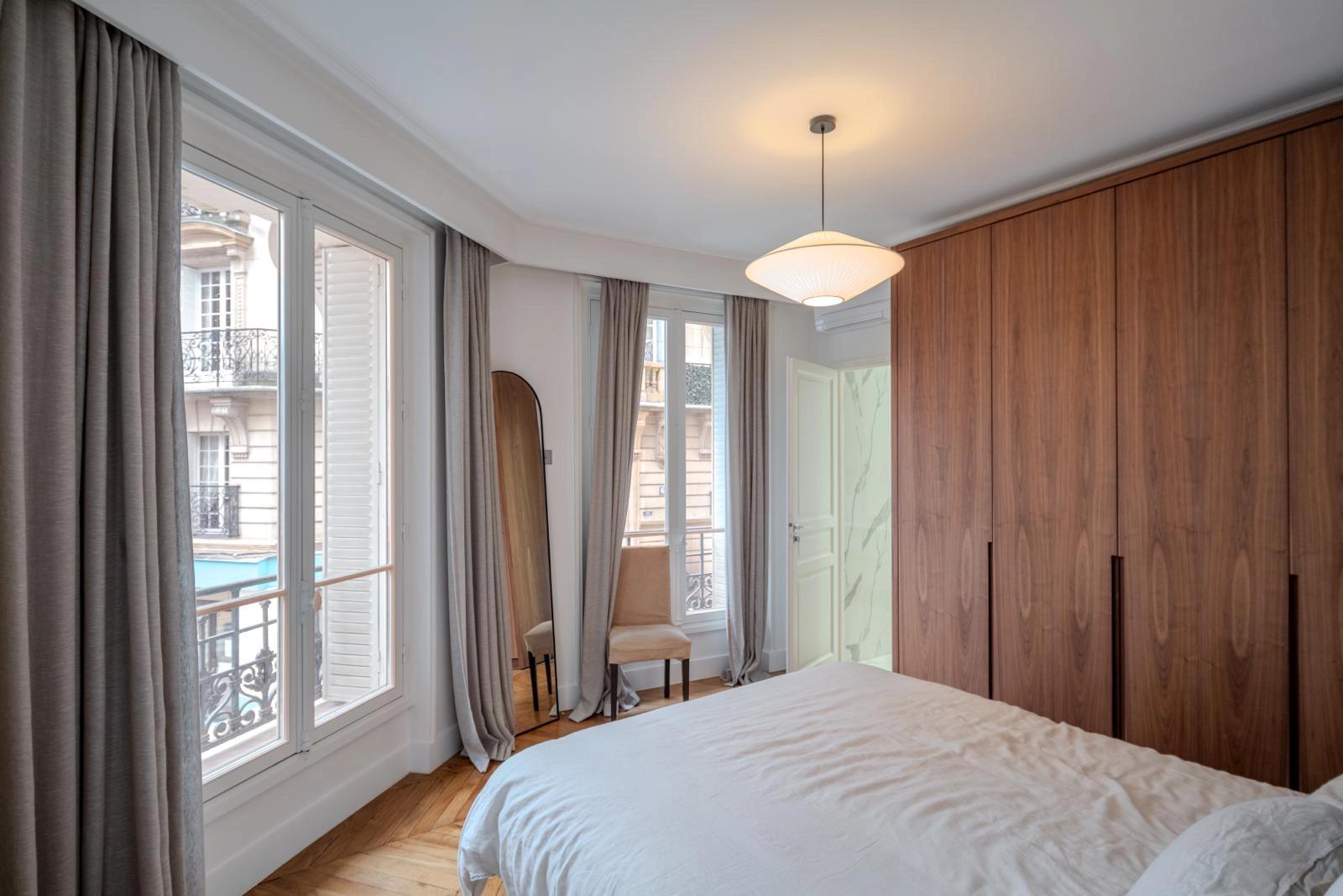 Space Modern apartment 4min from Arc de Triomphe - 3