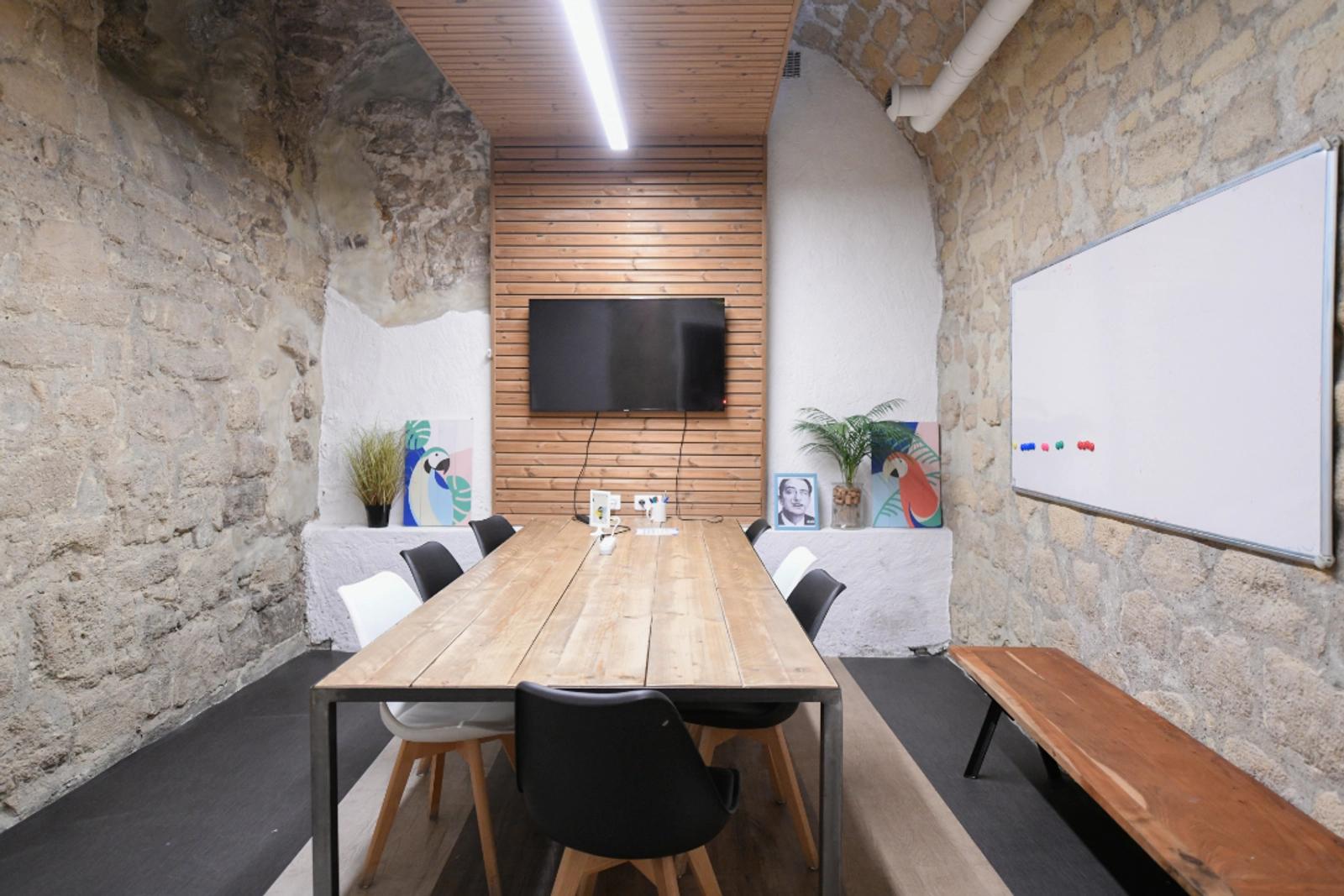 Meeting room in A raw, natural ambience - 0