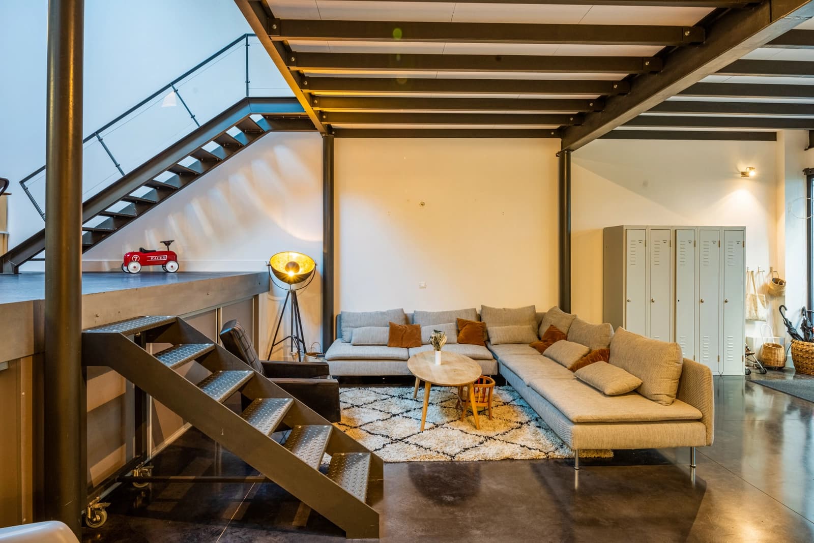 Living room in Loft in the heart of Bordeaux with terrace - 1