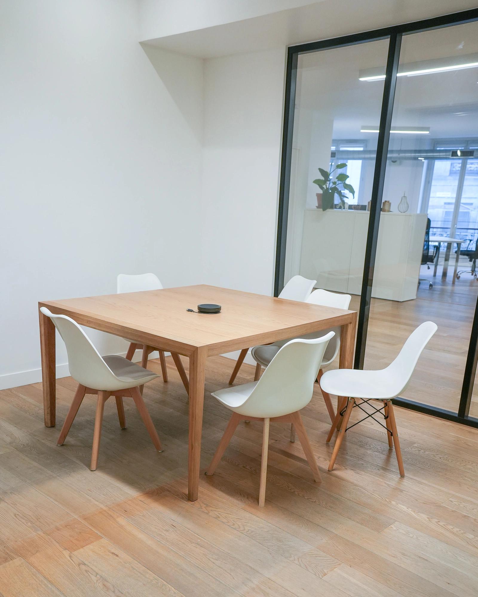 Meeting room in Haussmann meeting space - 1