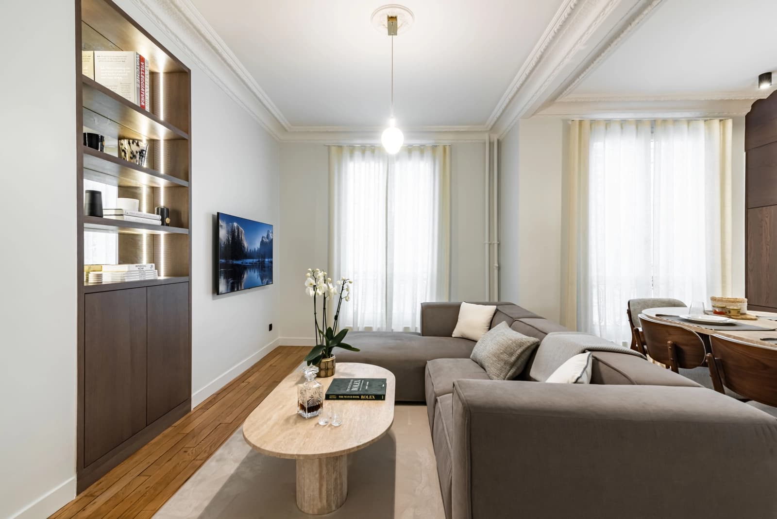 Salon dans Appartement refait par architecte - Trocadéro - 1