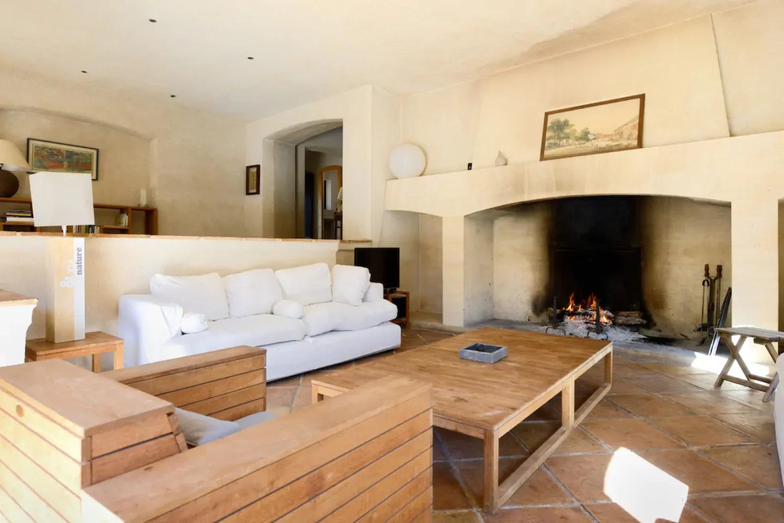Living room in Gros Driou Estate - 1