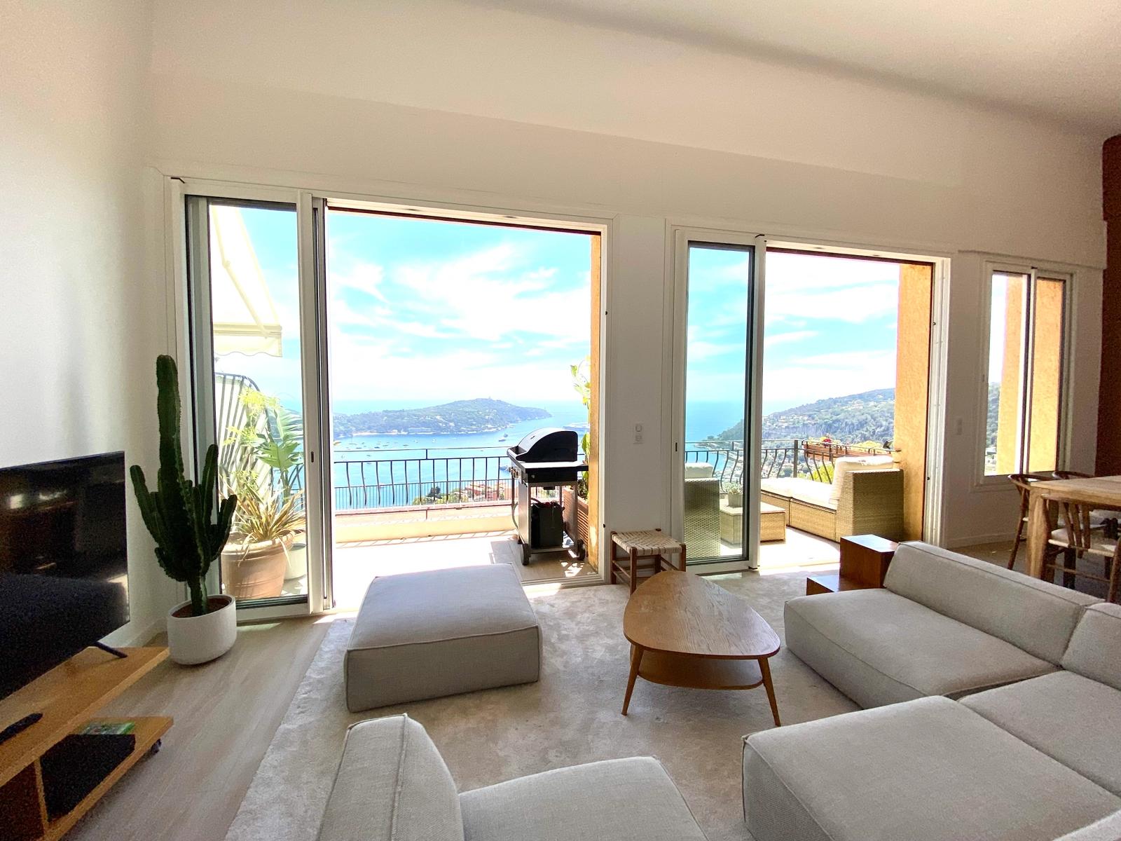 Salon dans Duplex avec vue sur la baie de Saint-Cap-Ferrat - 1