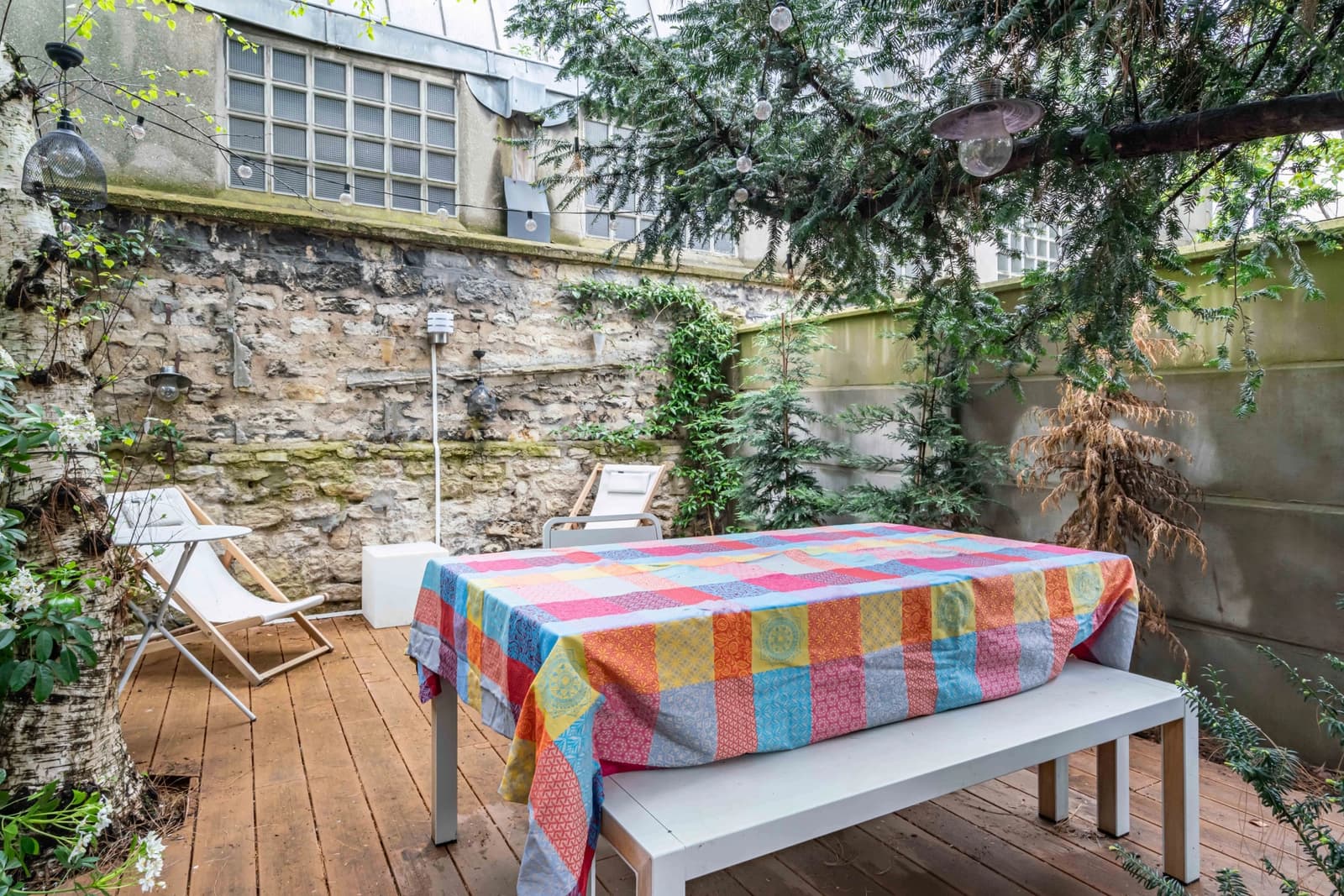 Comedor dentro Casa con terraza y jardín cerca de París - 1