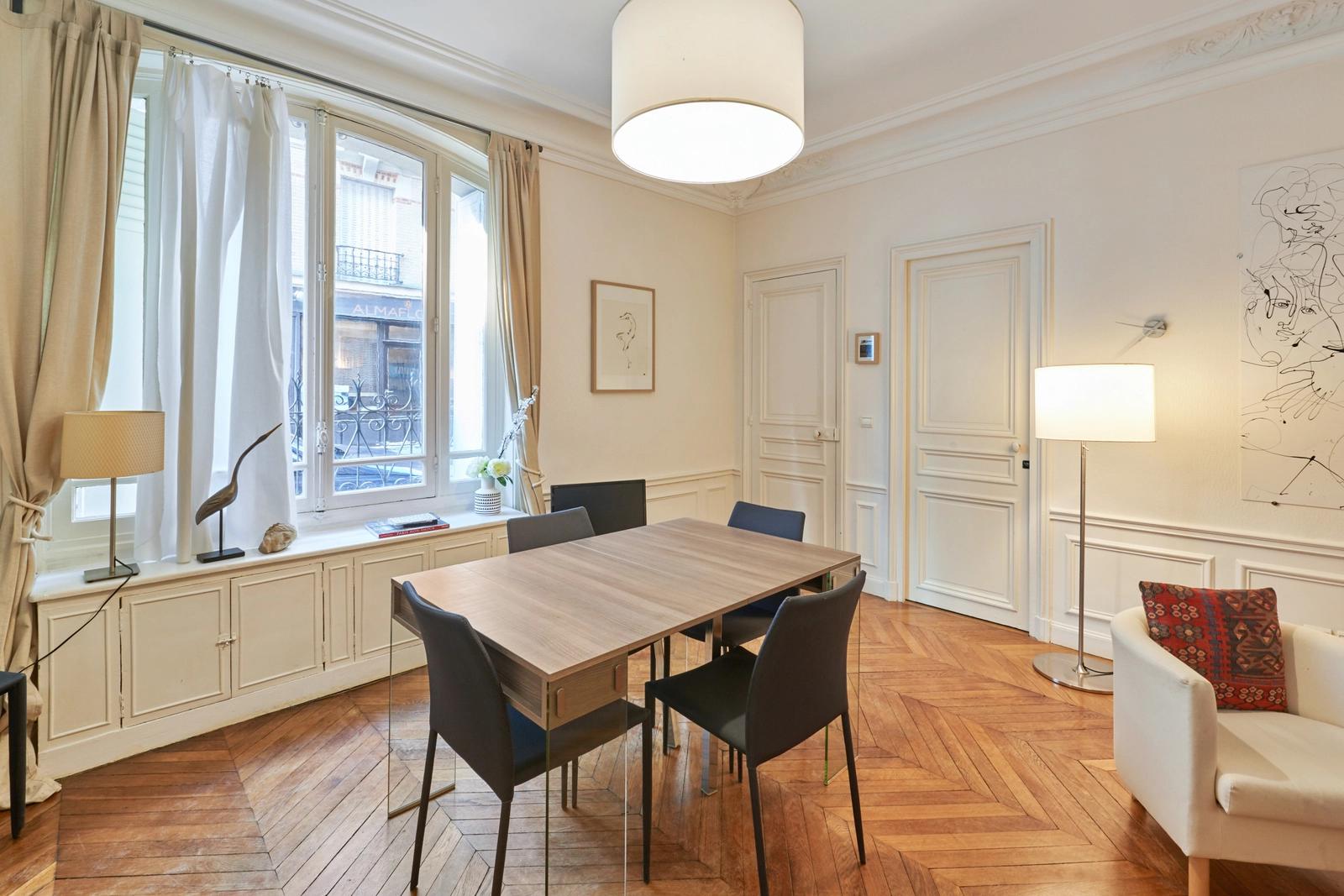 Meeting room in Beautiful Haussmann-style meeting space - 2
