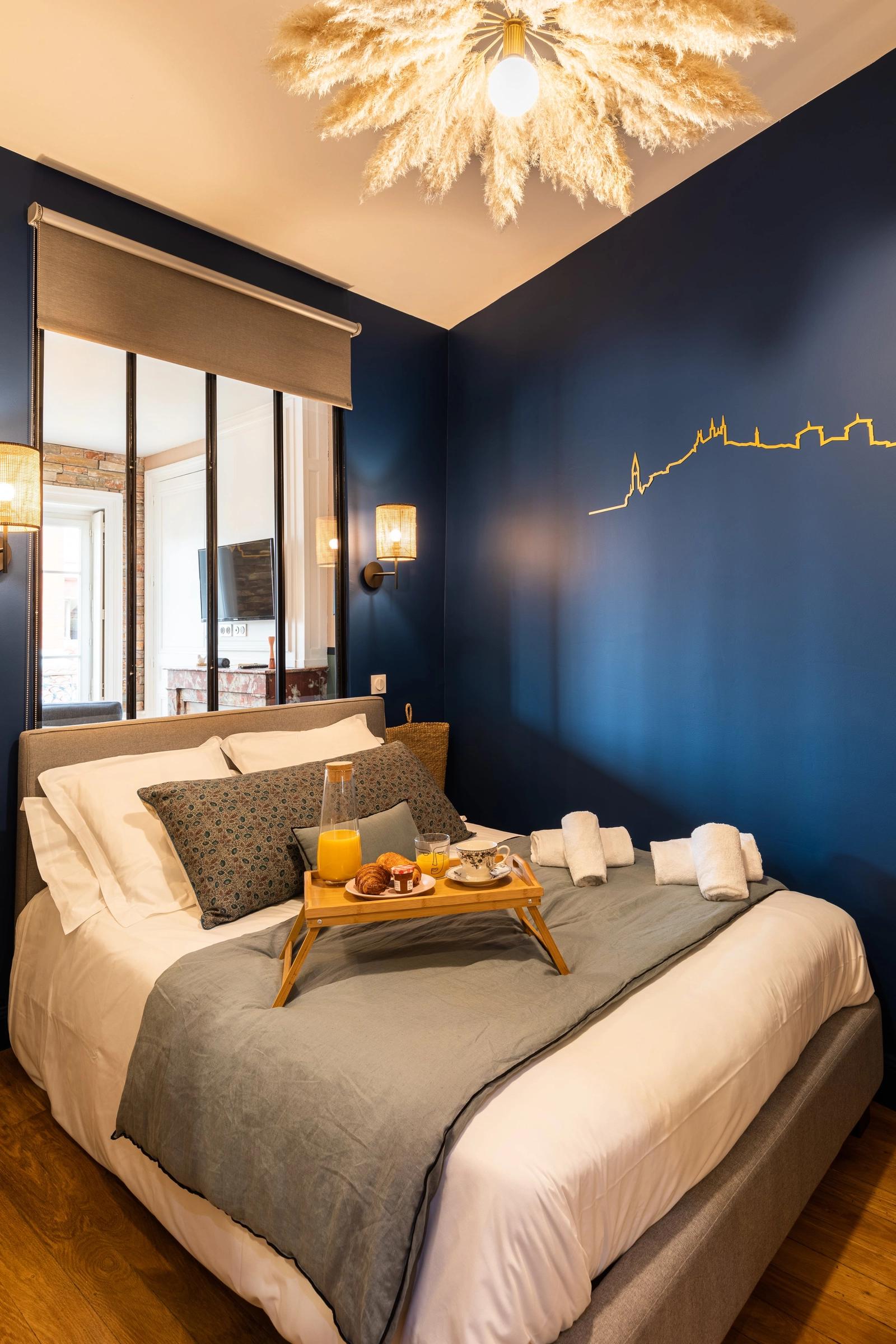 Bedroom in Vieux Lyon location n°1 - 5