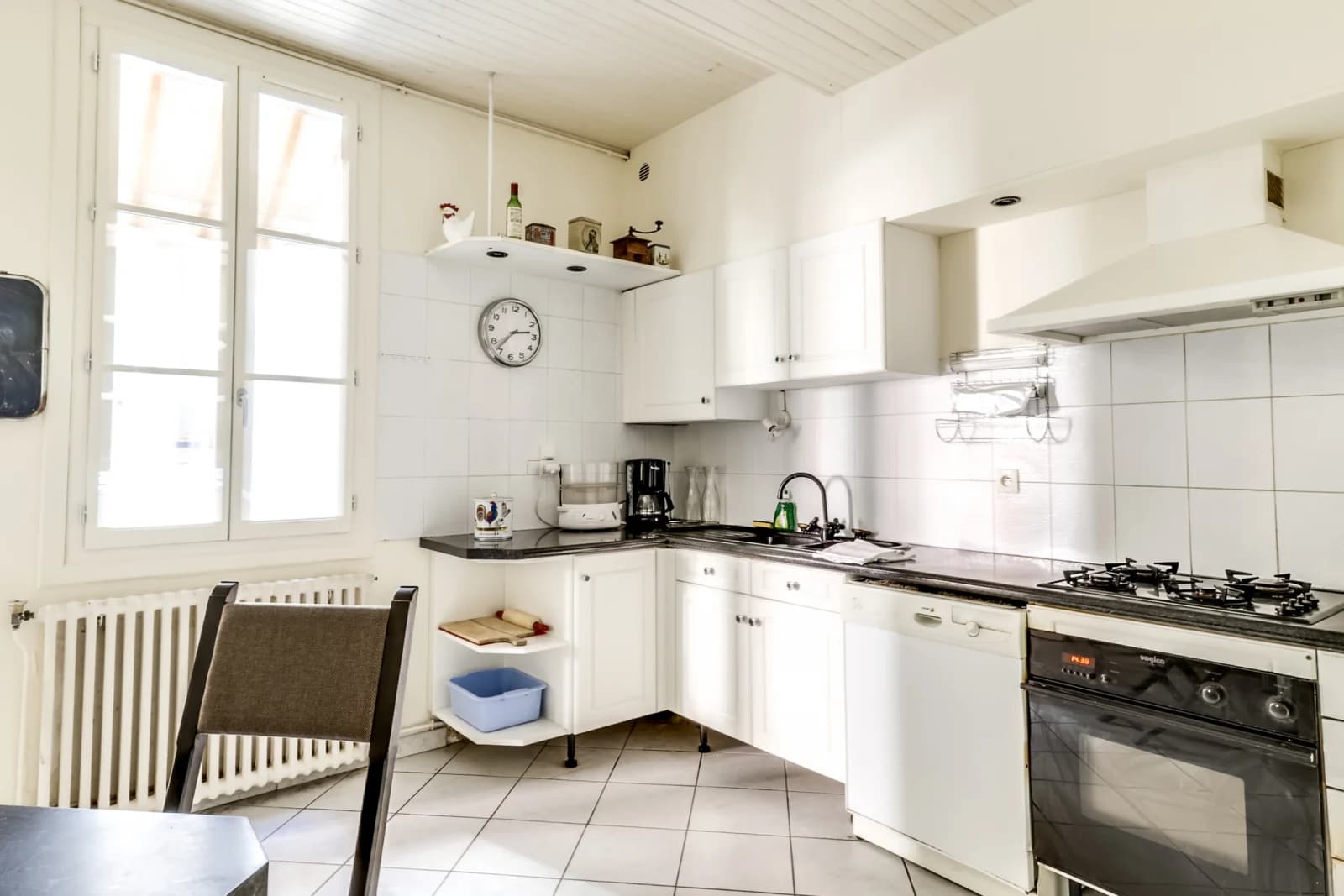 Kitchen in Apartment with Toulouse charm - 1