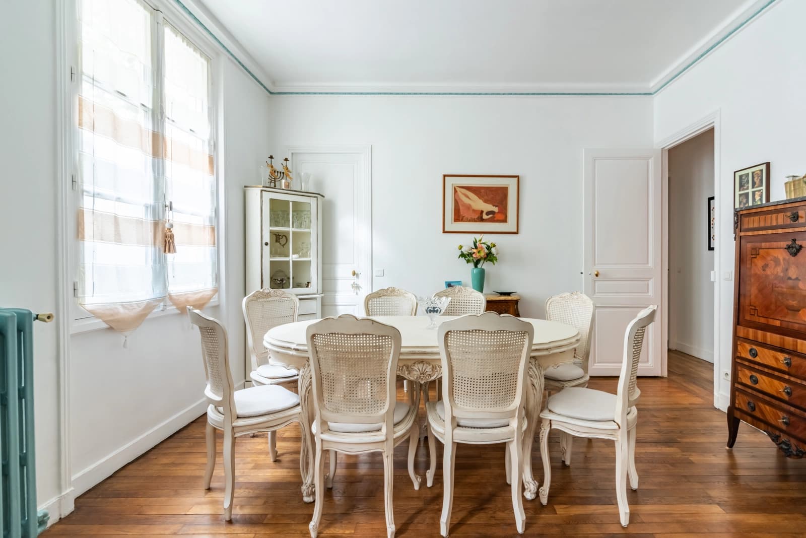 Meeting room in Parisian apartment in beautiful Art Deco building - 0