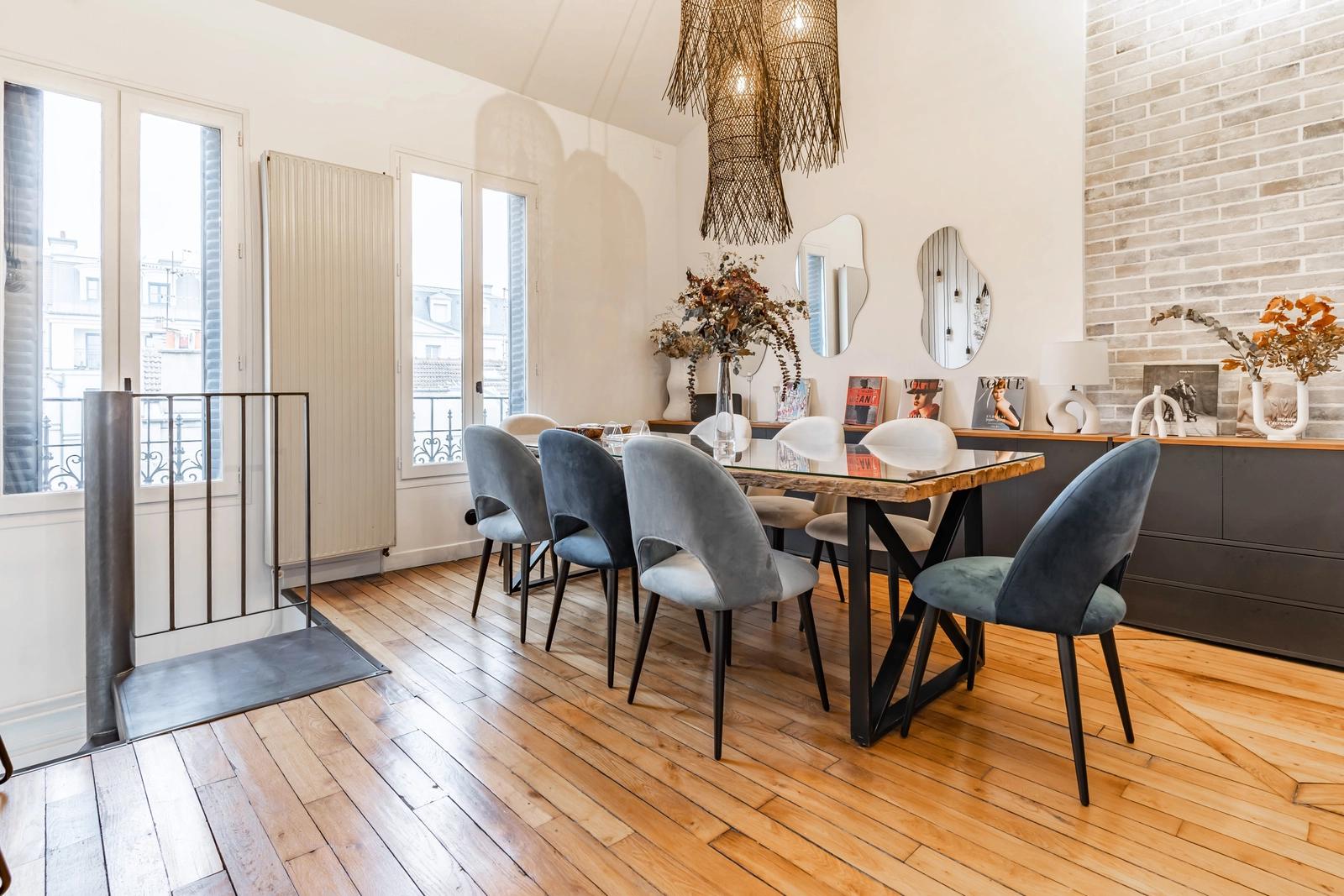 Meeting room in Duplex apartment in the heart of old Puteaux - 1