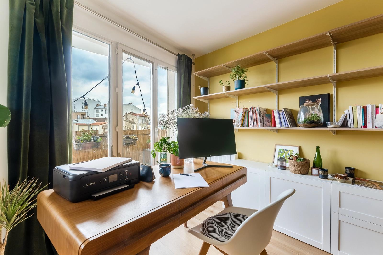 Living room in Apartment near Puces de Saint Ouen - 4