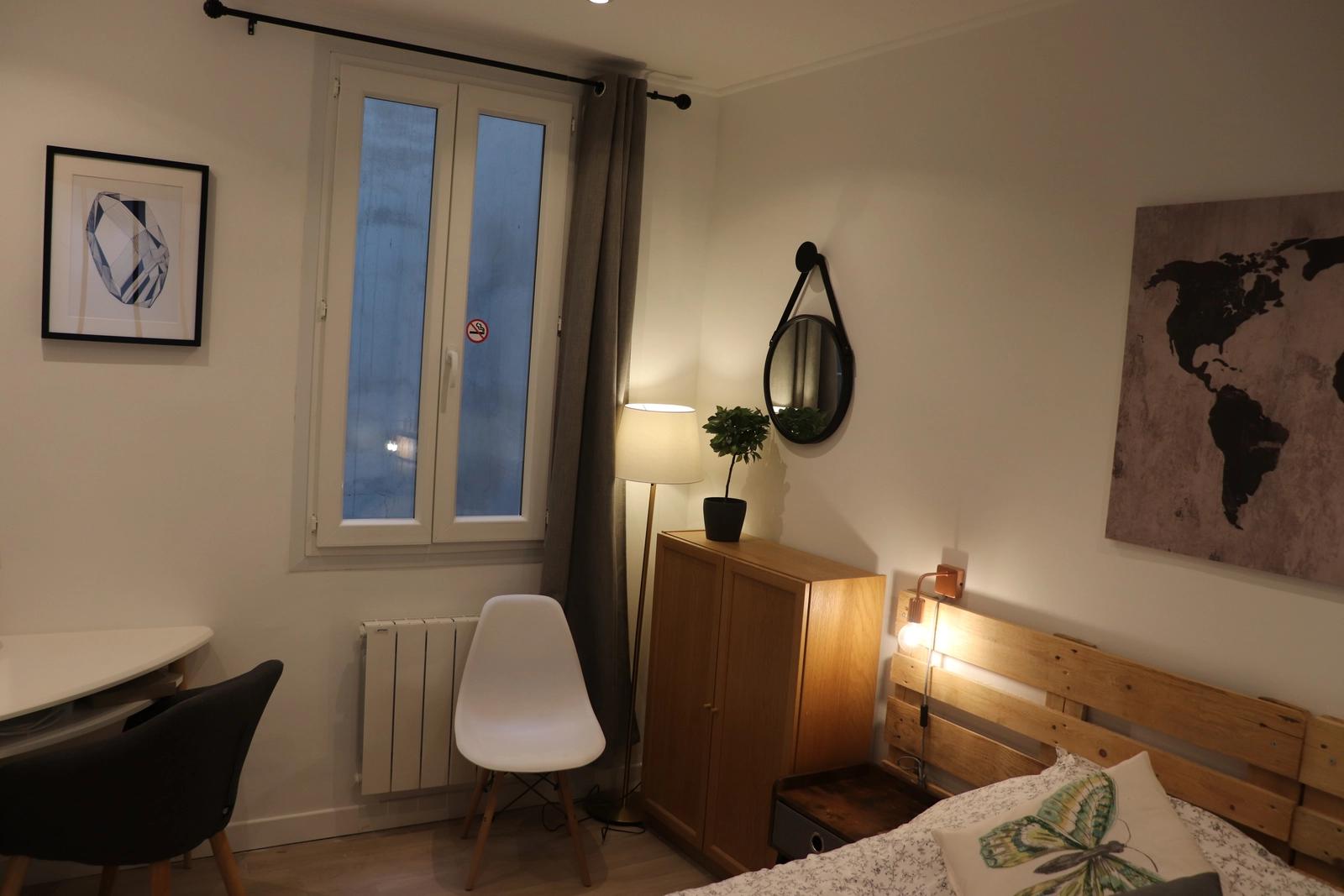 Bedroom in Cosy, bright apartment - 1