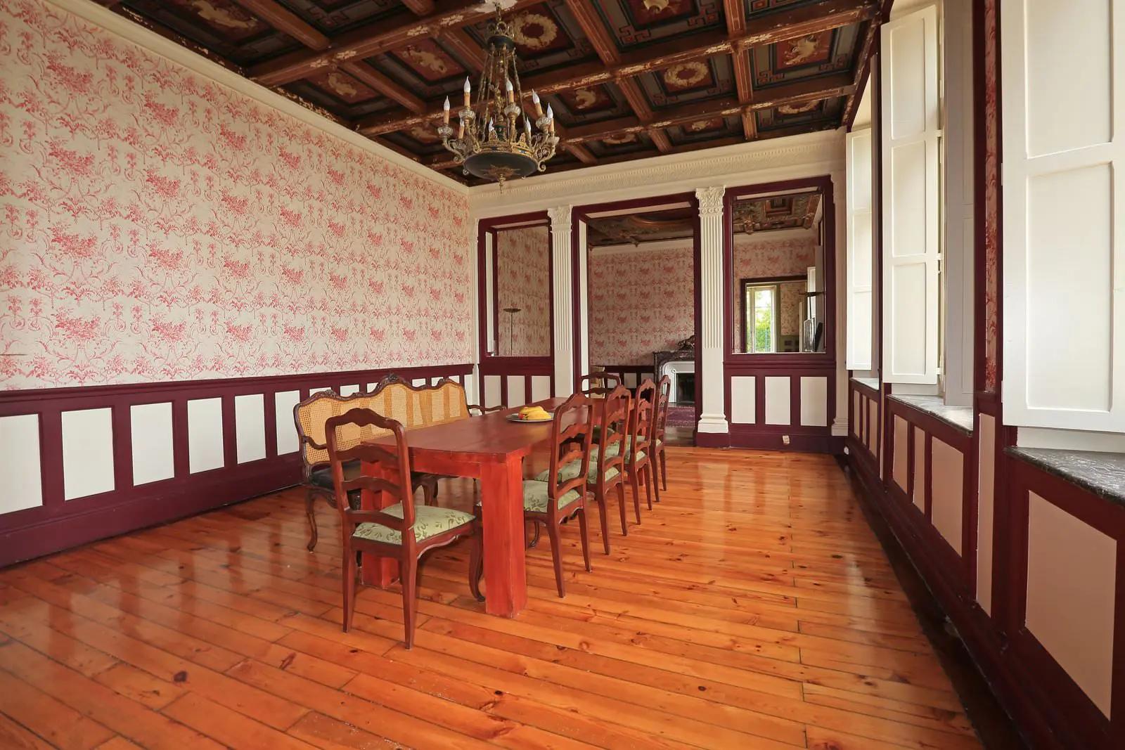 Salle de réunion dans Grande Salle d'Epoque dans un Chateau de XVIII ème - 1