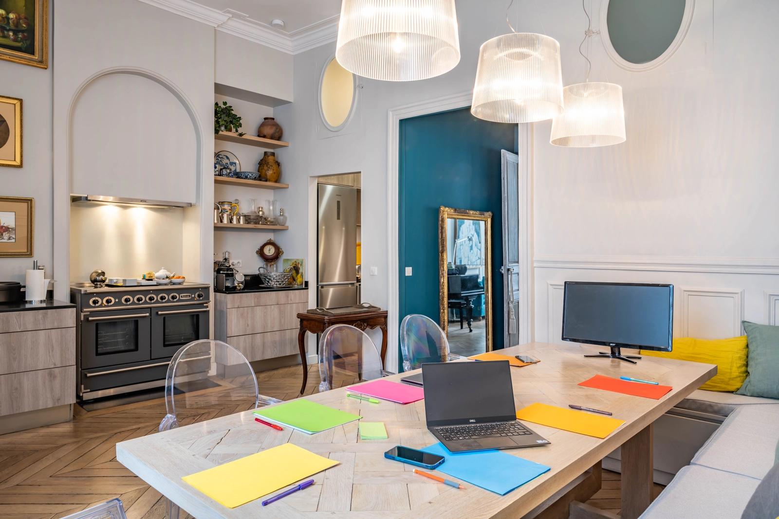 Meeting room in Superb apartment in the heart of Ile Saint Louis - 1