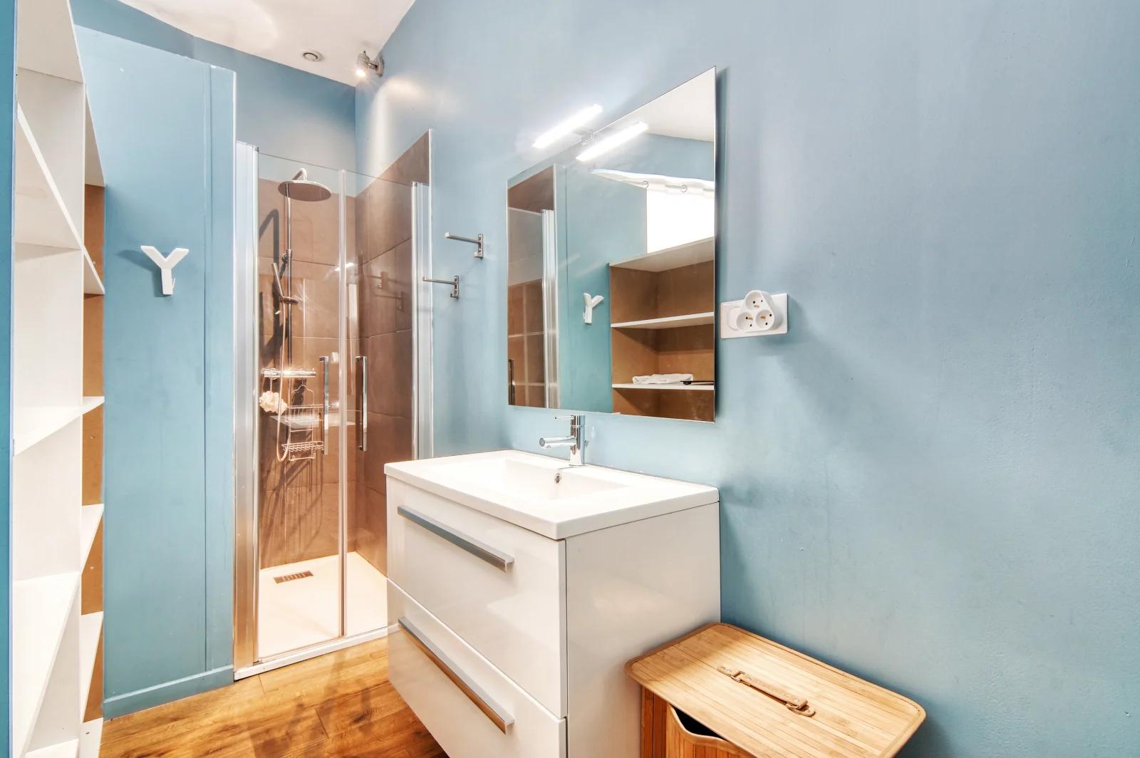 Bathroom in Pont des Demoiselles modern house - 1
