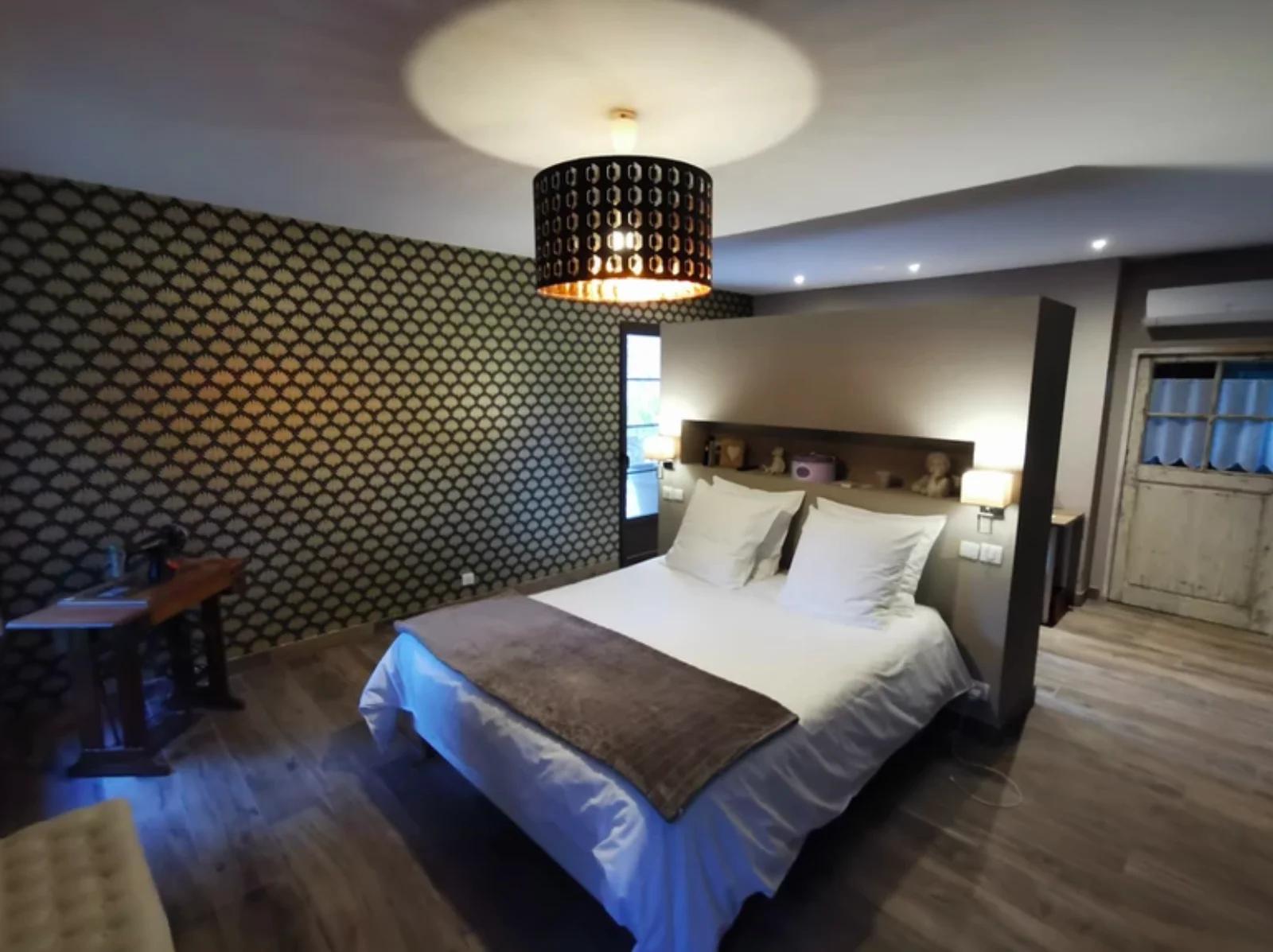 Bedroom in Villa du pont d'Avignon - 3