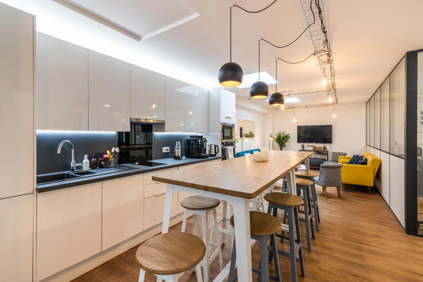 Kitchen in Warm, modern space in the heart of the 7th arrondissement - 0