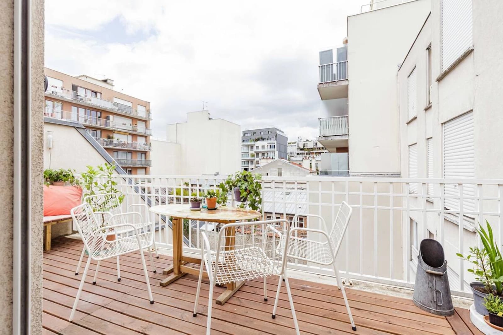 Comedor dentro Loft de diseño con terrazas en el corazón de París - 5