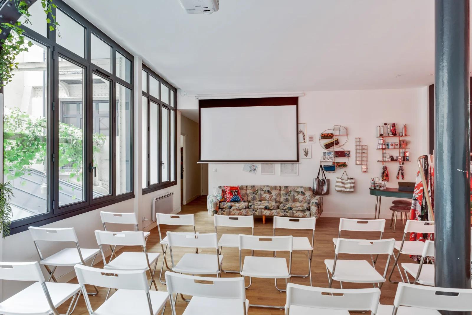 Meeting room in Atypical loft in the heart of Paris - 1