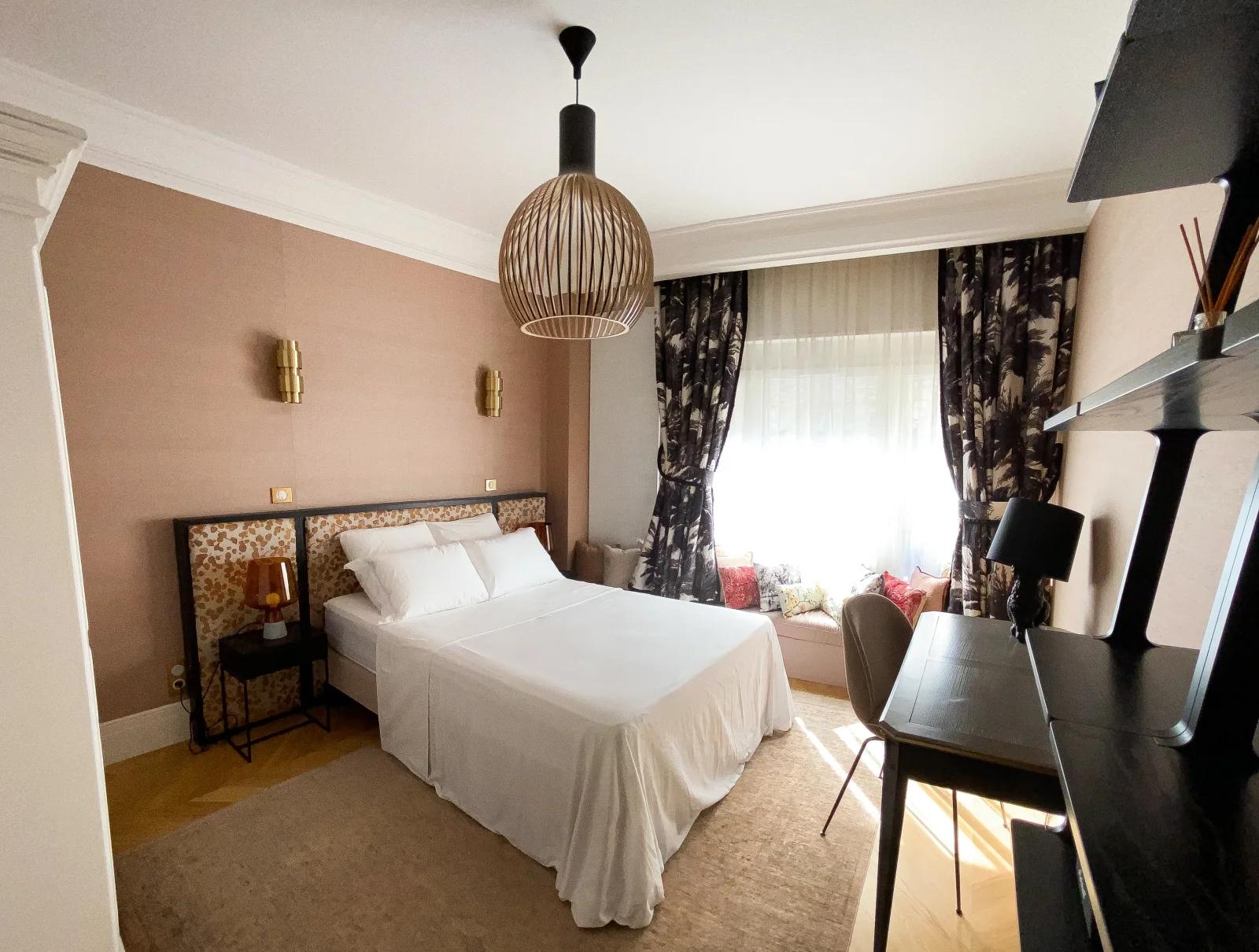 Bedroom in Designer duplex in the heart of Paris - 1