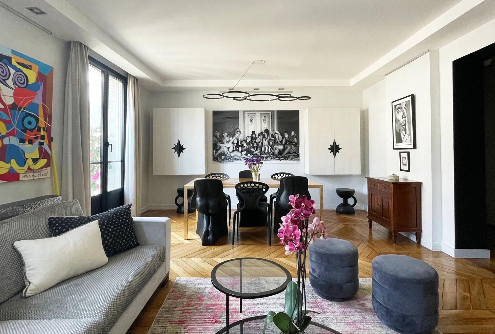 Living room in Monceau - Gallery apartment, design and arty - 1