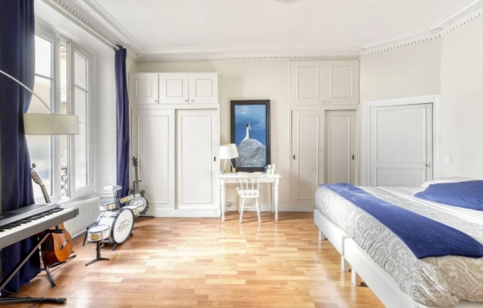Dormitorio dentro Precioso apartamento familiar de 130m² y 5 habitaciones - vista a la plaza - 3