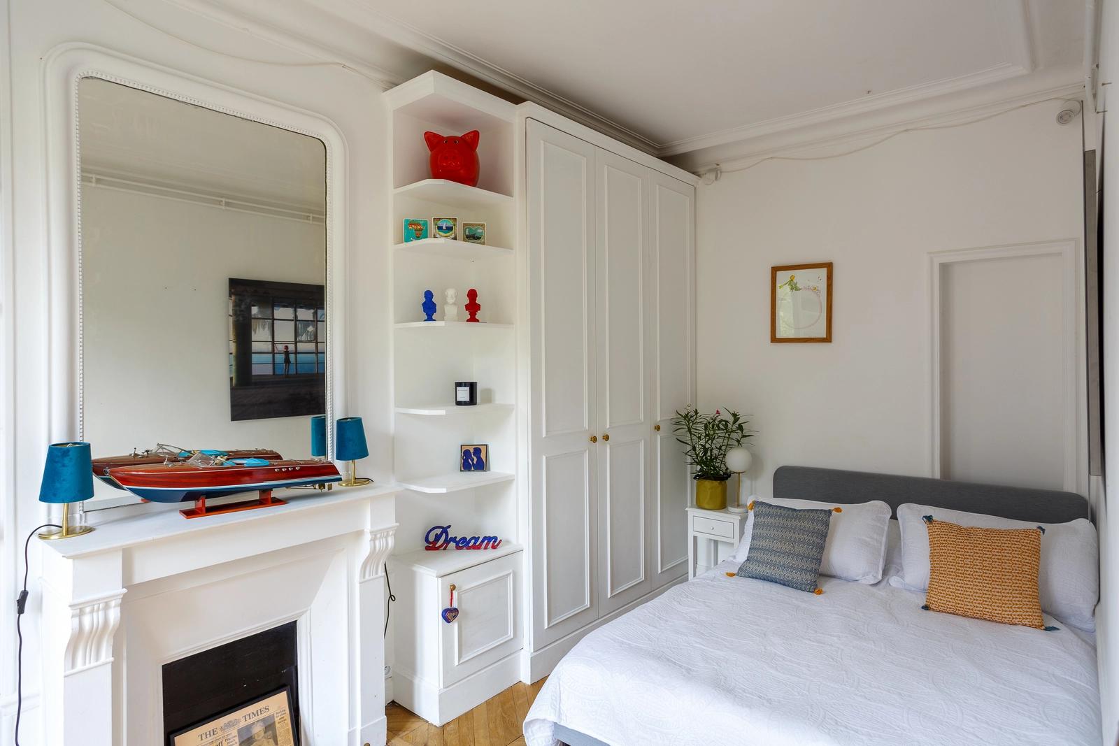 Dormitorio dentro Muy bonito piso en Saint Germain des Prés - 5