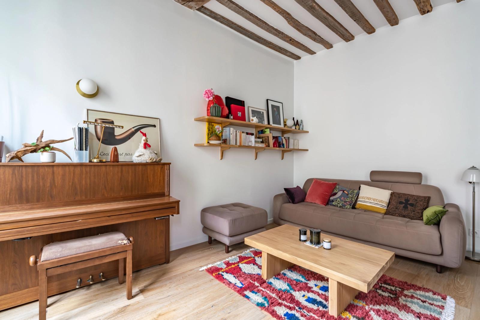 Living room in Charming, cozy apartment in the heart of Le Sentier - 4
