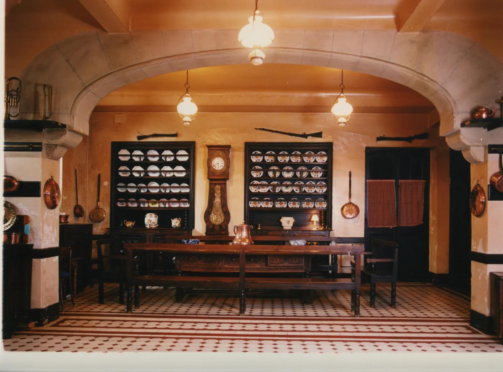 Comedor dentro Castillo con salón de la década de 1900 - 4