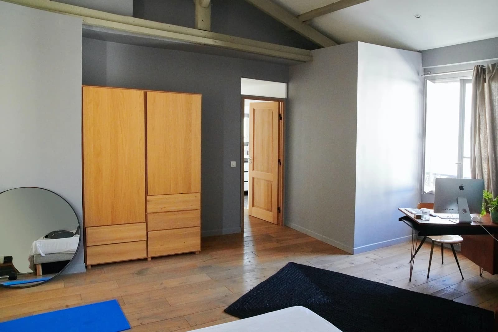 Bedroom in Innose Hub design space in the Haut Marais - 1