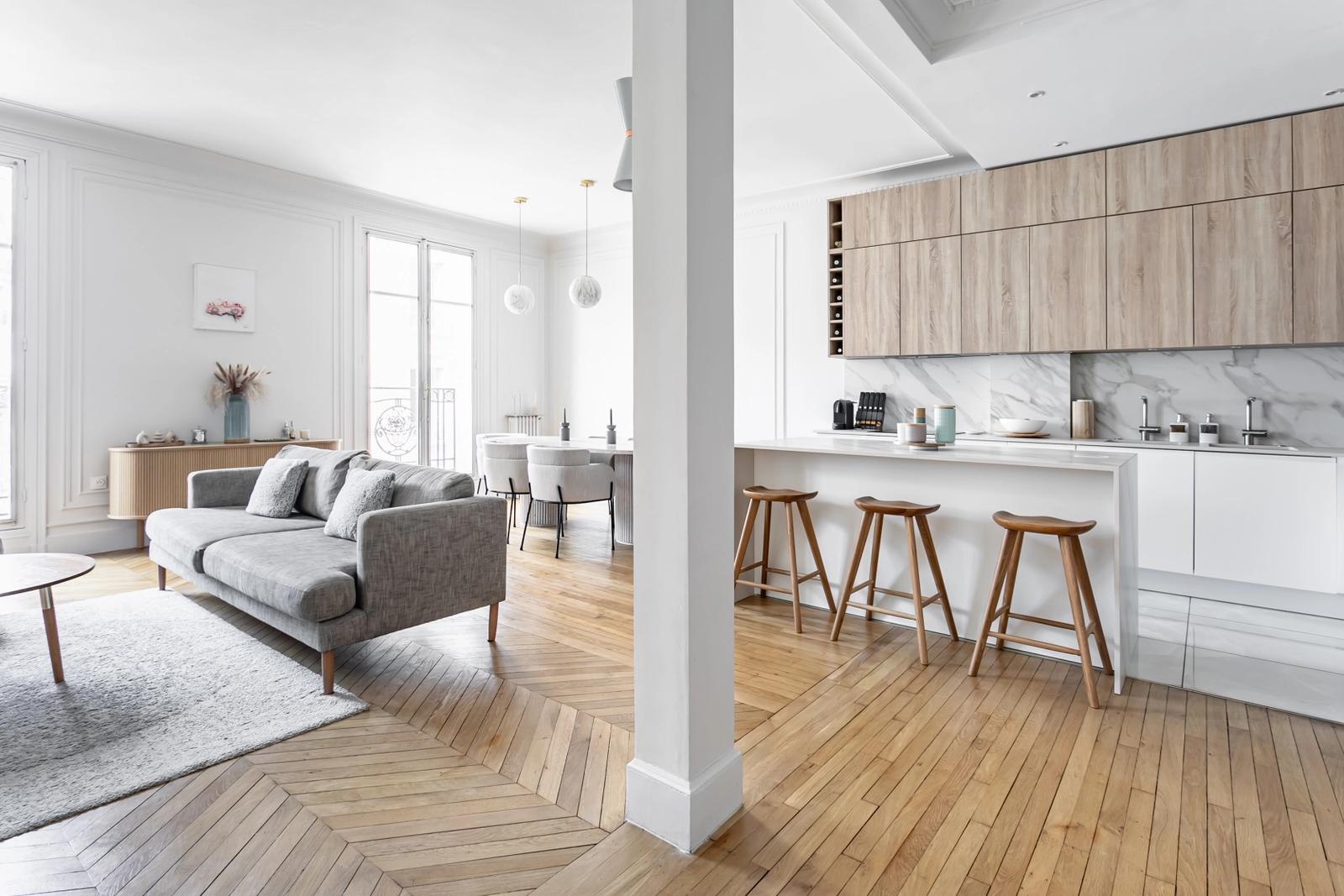 Space Bright, uncluttered Parisian apartment - 4