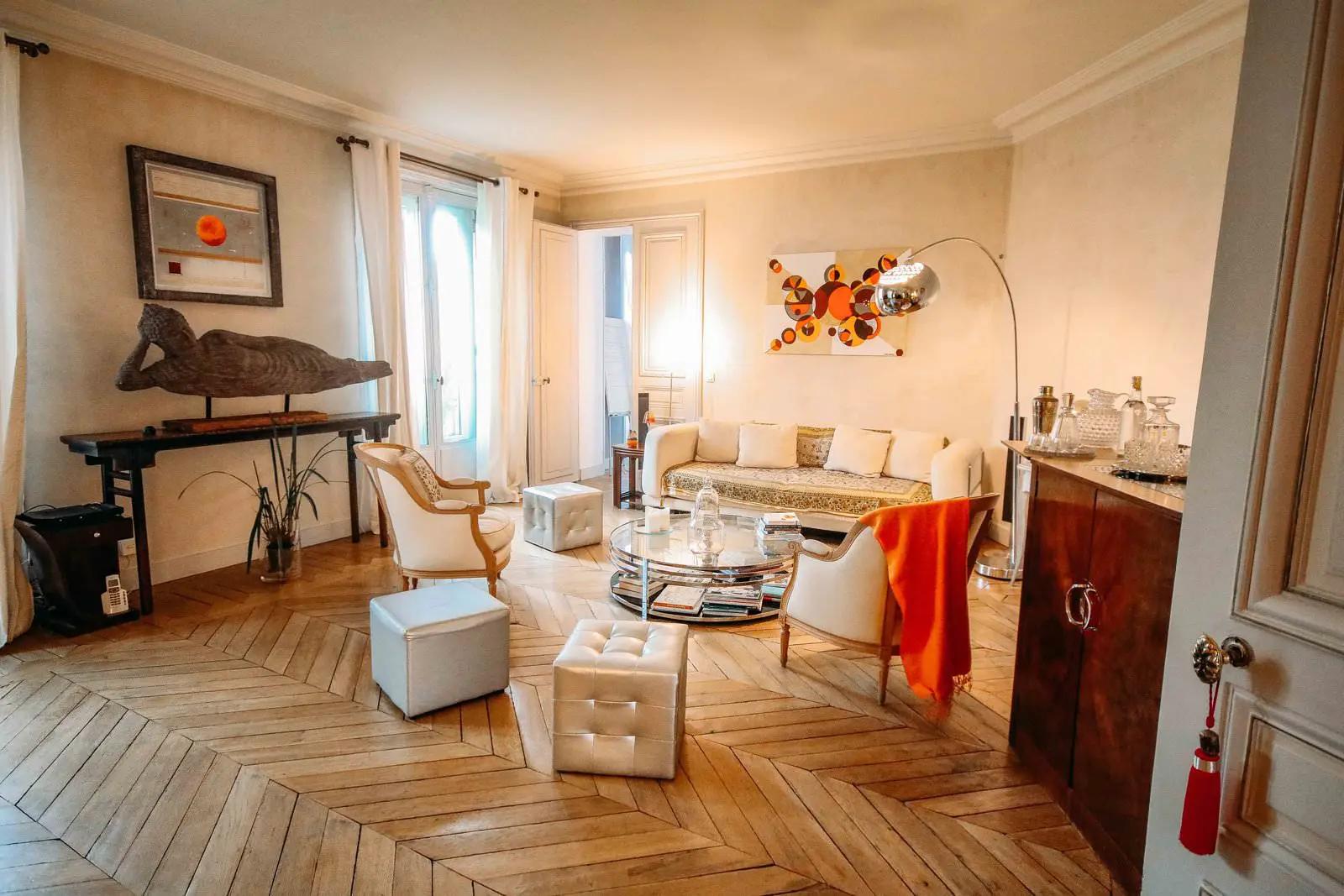Beautiful Haussmann apartment with view of St-Augustin