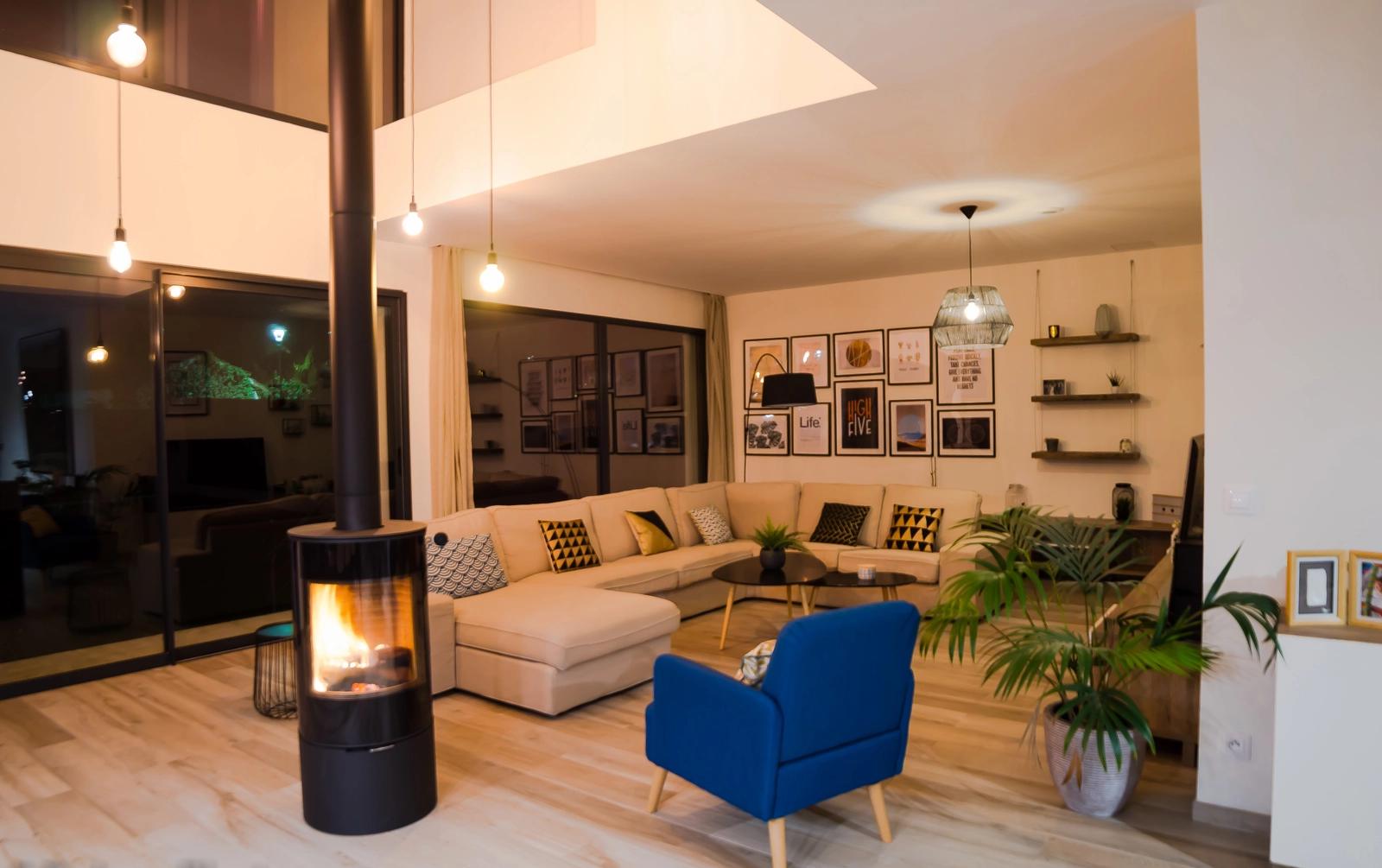 Living room in Modern villa in a bucolic setting - 5