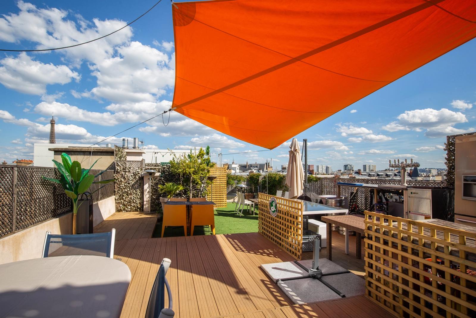 Comedor dentro Le Rooftop avec son panorama, 16ème arrondissement - 1