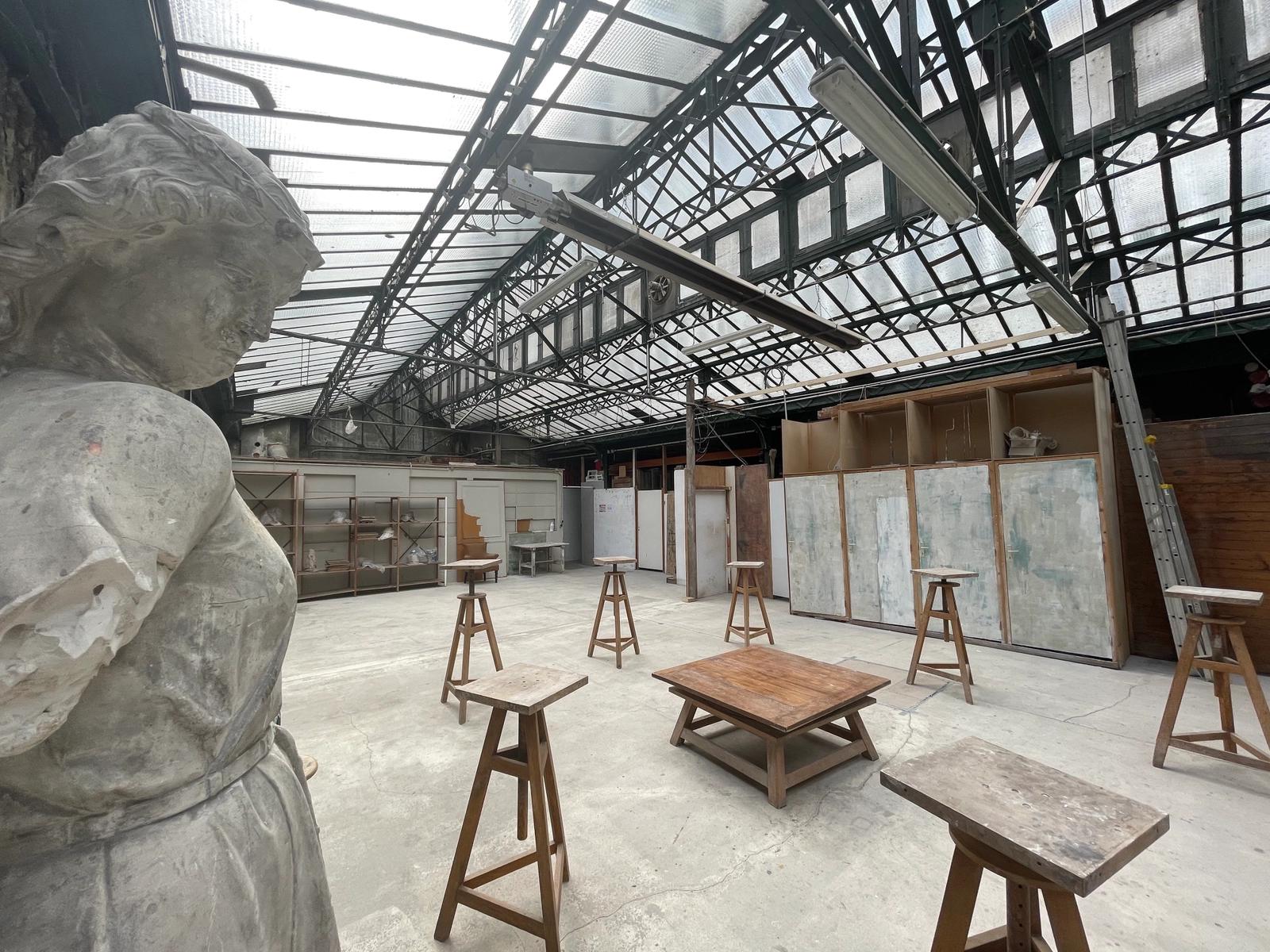 Salle de réunion dans Trois ateliers d'artistes structure Eiffel - 0