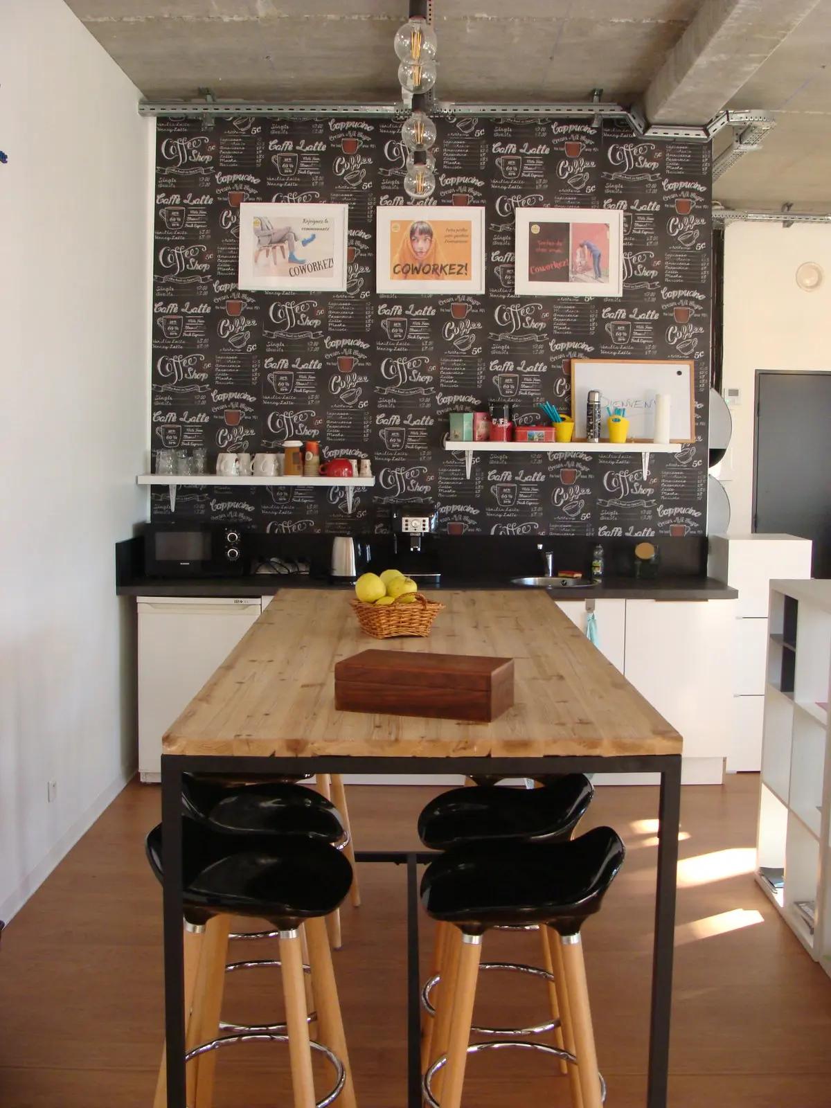 Kitchen in Bright, comfortable workspace - 1