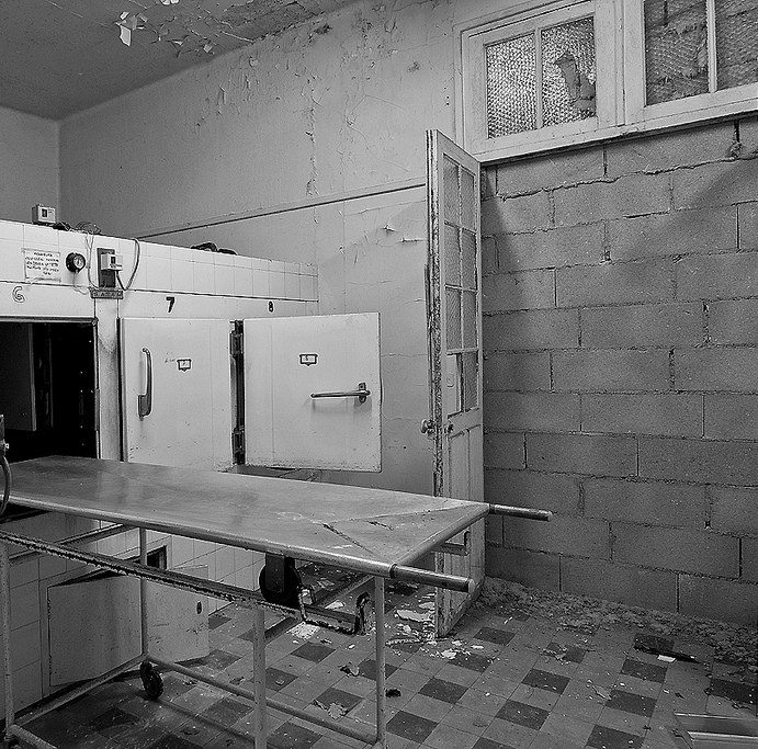 Une morgue abandonnée qui a été emmurée